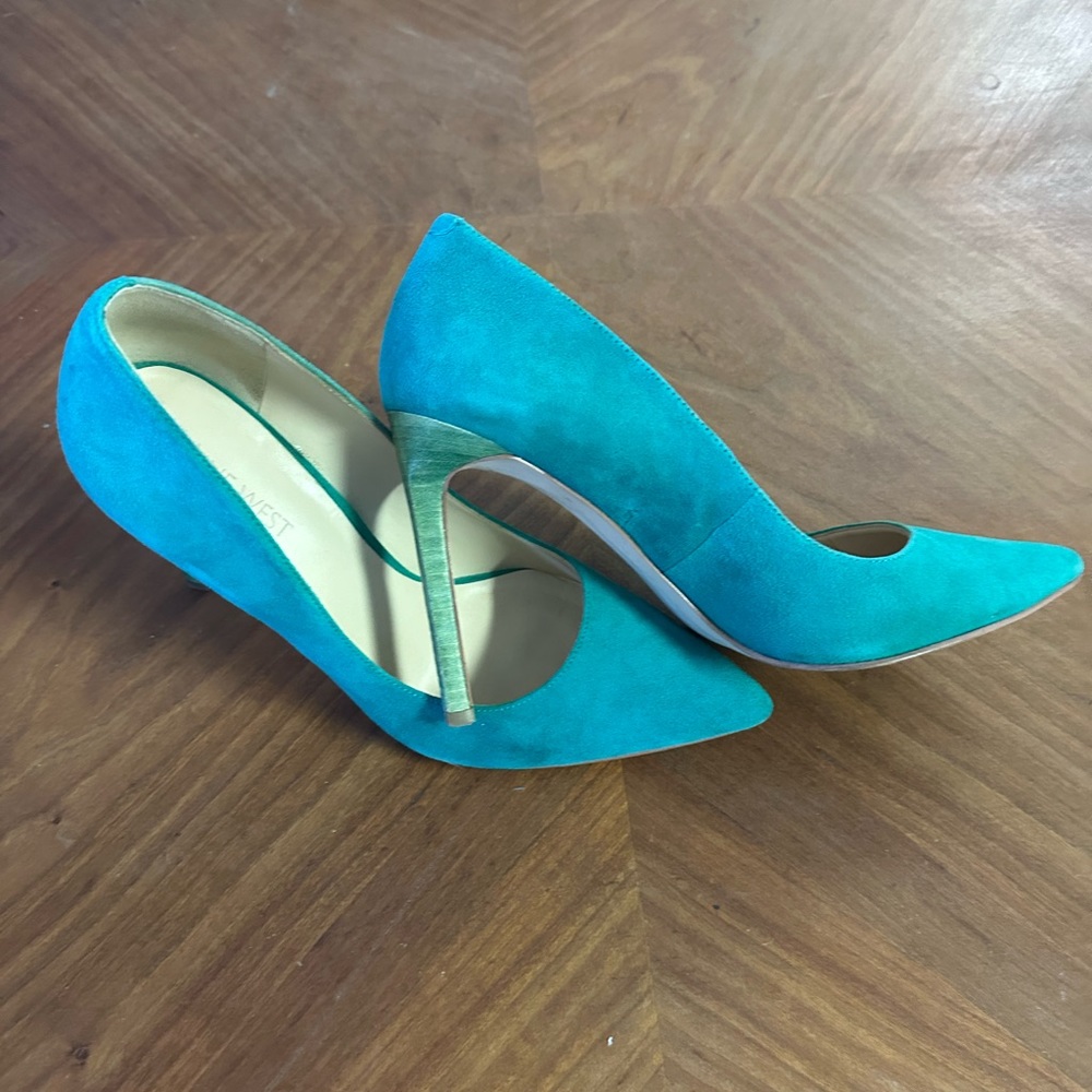Green pumps - Picture 3 of 6